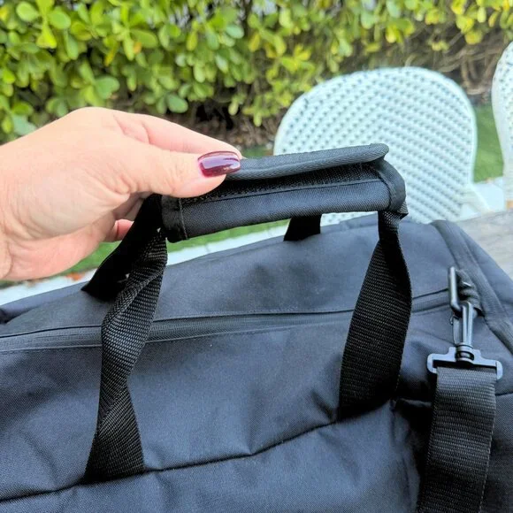 John Deere Large Duffel Travel Bag LOGO Black Never Used Excellent Condition - Picture 7 of 11